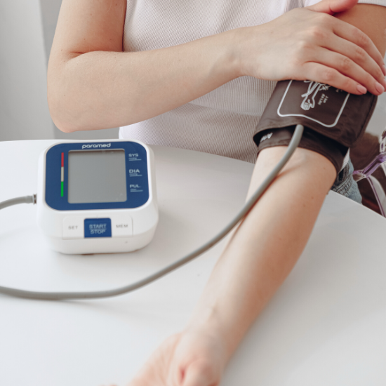  PARAMED Automatic Wrist Blood Pressure Monitor: Blood