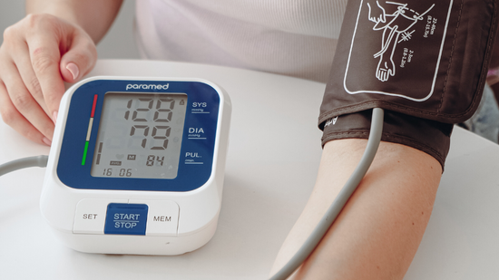 PARAMED Automatic Wrist Blood Pressure Monitor: Blood-Pressure Kit